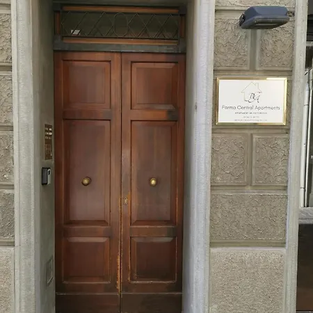 Parma Central Apartments パルマ