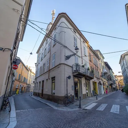 Parma Central Apartments Διαμέρισμα *