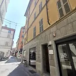 Parma Central Apartments Апартаменты *